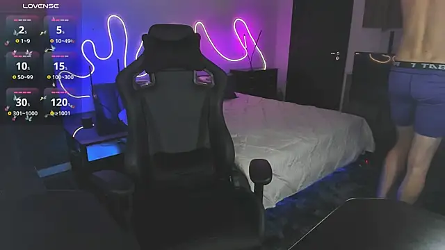 Snapshot of Brad_Maloney chatting on September 27, 2025, 8:14 pm Brad Maloney online show from September 27, 2025, 8:14 pm