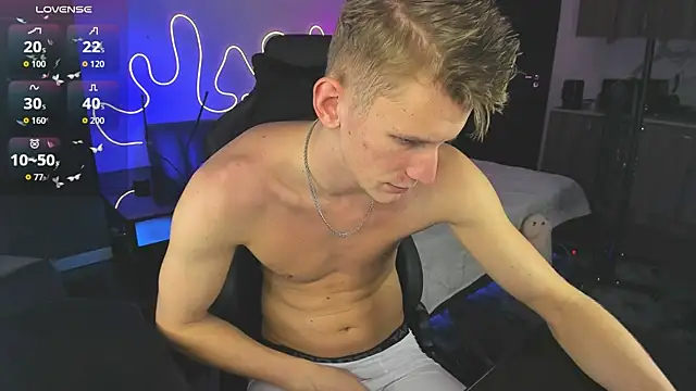 Snapshot of Brad_Maloney chatting on October 7, 2025, 10:07 pm Brad Maloney online show from October 7, 2025, 10:07 pm