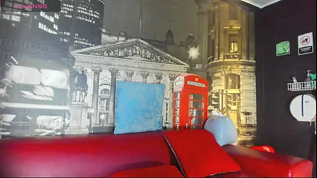 CloeRodriguez online show from May 7, 2026, 8:58 pm