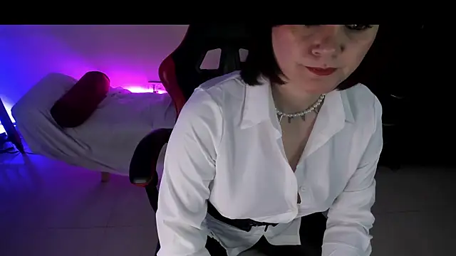 Ammy lee 69 online show from May 6, 2026, 4:45 pm