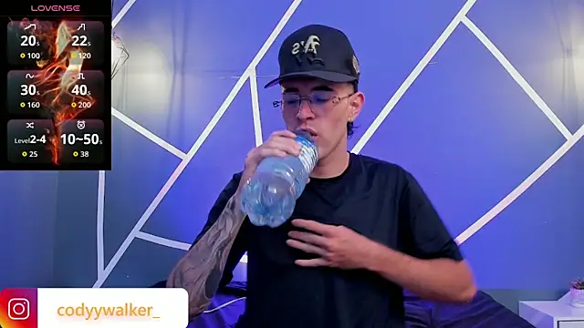 CodyWalkerR online show from April 22, 2026, 11:28 pm