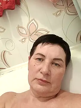 NicoleOlla online show from January 6, 2025, 1:08 pm