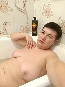 NicoleOlla online show from January 31, 2025, 11:46 am