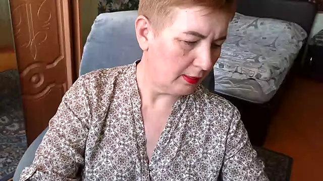 NicoleOlla online show from February 24, 2025, 6:05 am