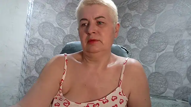 NicoleOlla online show from February 3, 2026, 11:15 am