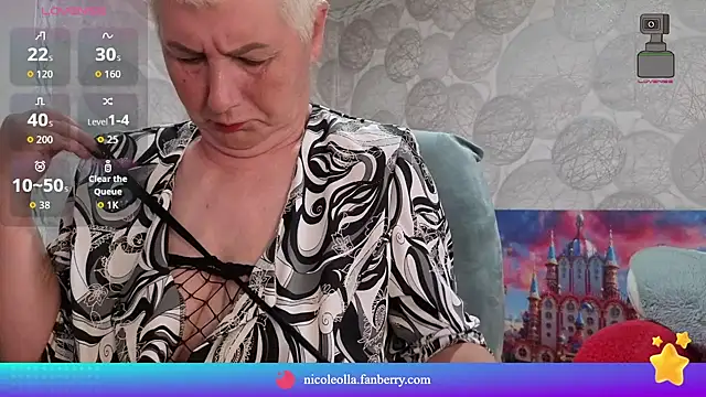 NicoleOlla online show from May 7, 2026, 1:00 am