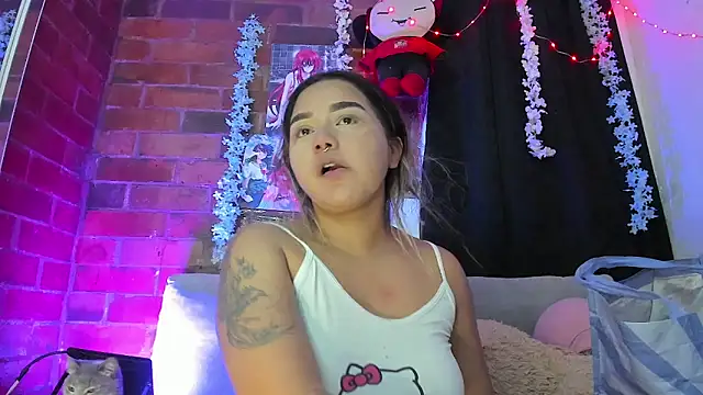 Snapshot of Pucaa_ chatting on September 9, 2025, 11:04 pm Pucaa  online show from September 9, 2025, 11:04 pm