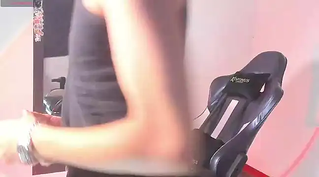 cute diego  online show from January 14, 2025, 11:27 pm