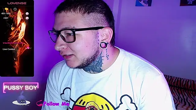 Snapshot of princeFtm chatting on October 24, 2025, 3:30 pm princeFtm online show from October 24, 2025, 3:30 pm