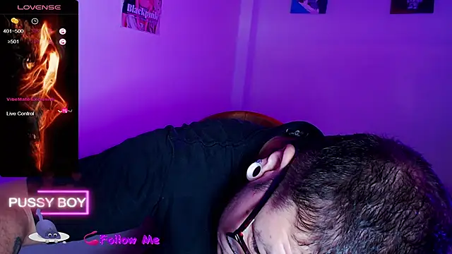 Snapshot of princeFtm chatting on October 29, 2025, 1:46 pm princeFtm online show from October 29, 2025, 1:46 pm