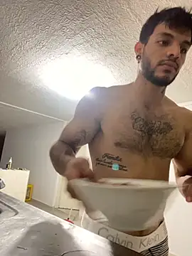 Snapshot of JuanBlade chatting on October 10, 2025, 3:27 am JuanBlade online show from October 10, 2025, 3:27 am