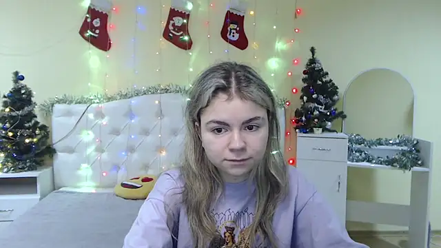 TinaRedly online show from December 13, 2024, 12:39 pm
