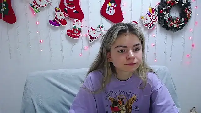 TinaRedly online show from December 14, 2024, 9:45 pm