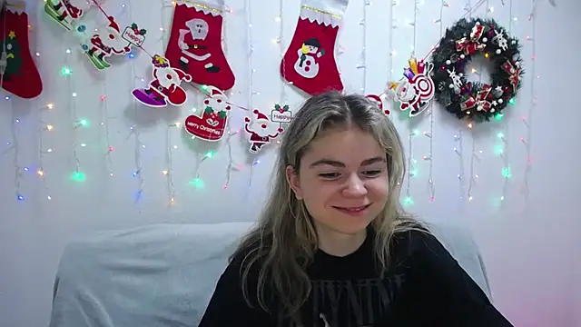 TinaRedly online show from December 17, 2024, 12:34 am