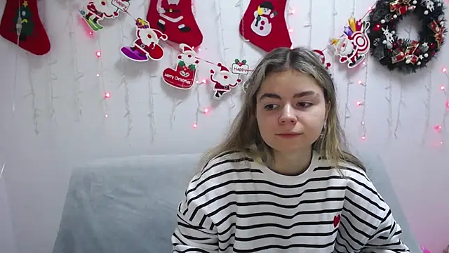 TinaRedly online show from December 17, 2024, 6:31 pm