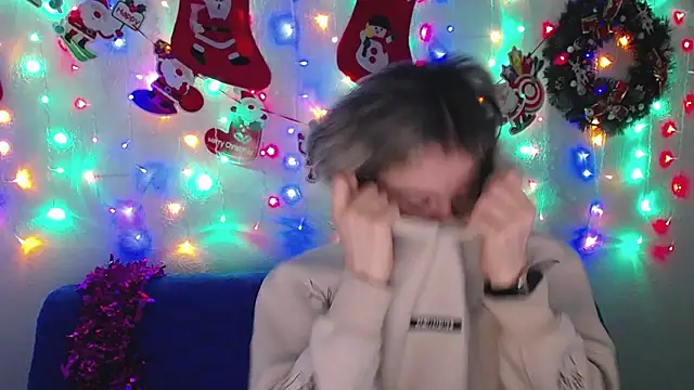 TinaRedly online show from December 25, 2024, 12:37 pm