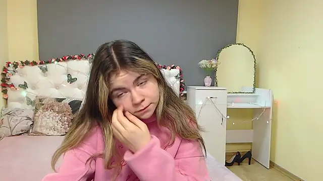 TinaRedly online show from February 21, 2026, 6:36 am