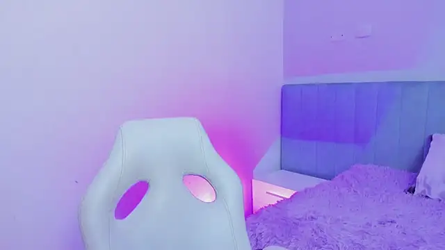 Snapshot of amira_cute2 chatting on October 28, 2025, 8:07 am amira cute2 online show from October 28, 2025, 8:07 am