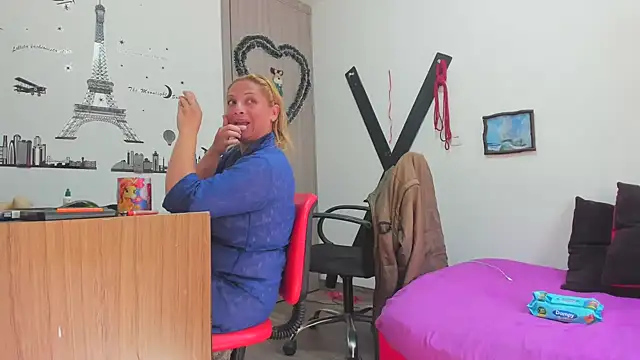 hotandfierylatinos2023 online show from February 1, 2025, 2:34 pm