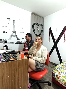 hotandfierylatinos2023 online show from March 9, 2025, 5:06 pm