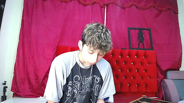 Snapshot of _Thomas_hot_ chatting on March 1, 2025, 4:33 pm Thomas hot online show from March 1, 2025, 4:33 pm