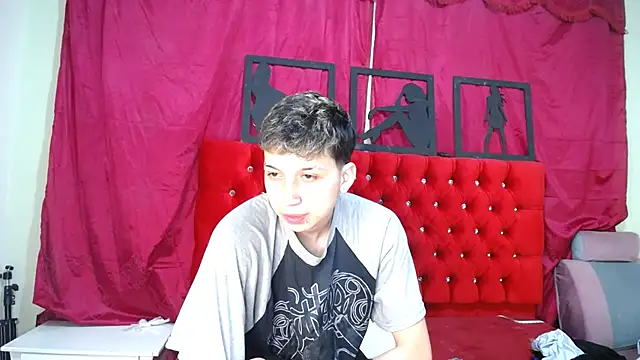 Snapshot of _Thomas_hot_ chatting on March 17, 2025, 4:19 am Thomas hot online show from March 17, 2025, 4:19 am