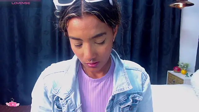 megan collins96 online show from December 21, 2024, 8:21 pm