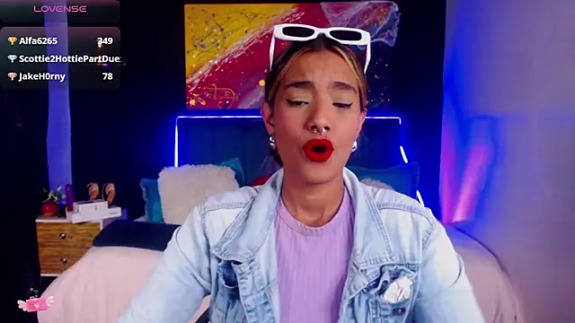 megan collins96 online show from December 22, 2024, 9:20 pm