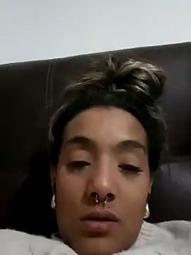 megan collins96 online show from December 30, 2024, 1:37 am