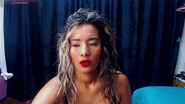 megan collins96 online show from January 22, 2025, 9:32 pm