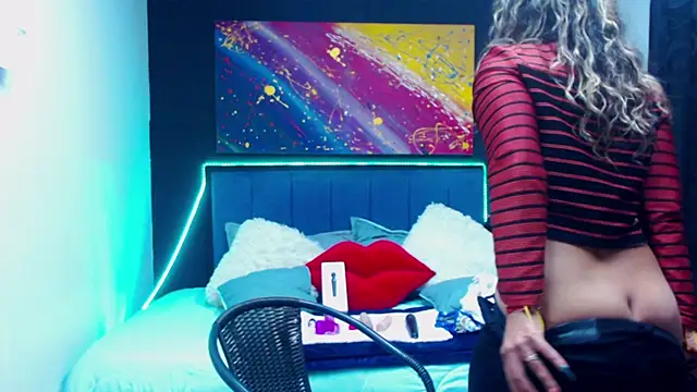 megan collins96 online show from February 28, 2025, 7:35 pm