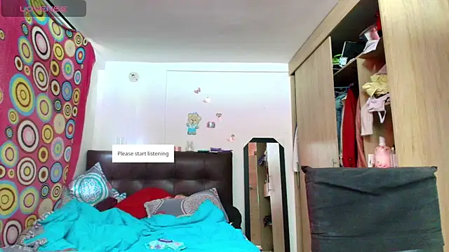 megan collins96 online show from December 19, 2025, 5:31 pm