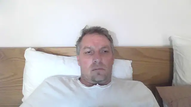 MrIsolated101 online show from October 7, 2025, 10:51 pm