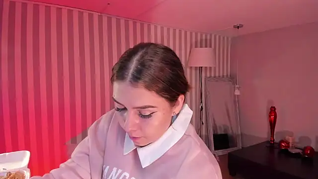 ArianaBaker online show from December 28, 2024, 8:25 pm