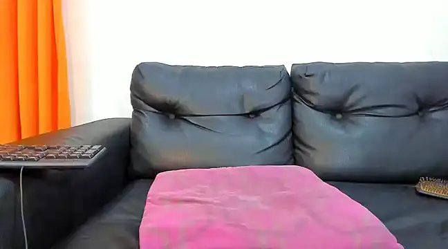 alexa10inch online show from February 19, 2025, 7:38 pm