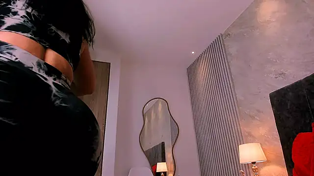 lola  sweetx online show from February 18, 2025, 10:16 am