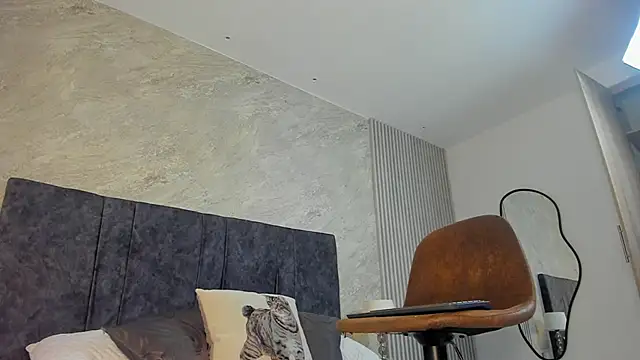 Snapshot of lola__sweetx chatting on October 15, 2025, 12:05 pm lola  sweetx online show from October 15, 2025, 12:05 pm