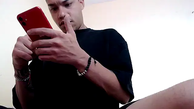 Osiiriis online show from January 24, 2025, 2:51 pm