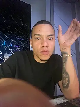 Osiiriis online show from February 3, 2025, 11:15 pm