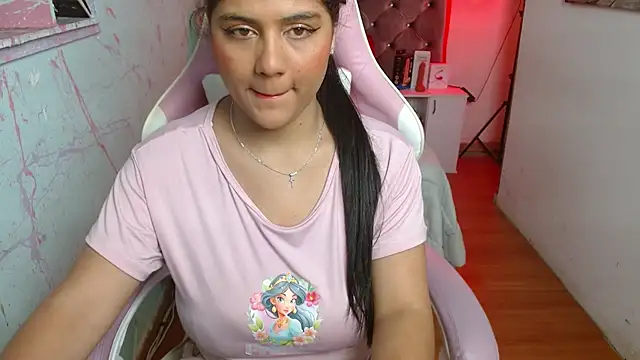 Snapshot of Candela-Smith chatting on October 8, 2025, 1:20 pm Candela-Smith online show from October 8, 2025, 1:20 pm