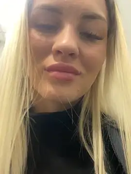 DreamGirl-777 online show from January 27, 2025, 4:09 am