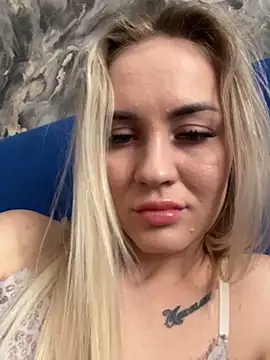 DreamGirl-777 online show from March 18, 2025, 12:47 pm