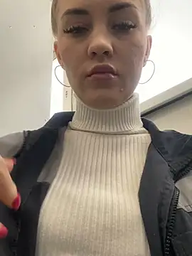 DreamGirl-777 online show from March 21, 2025, 4:17 am