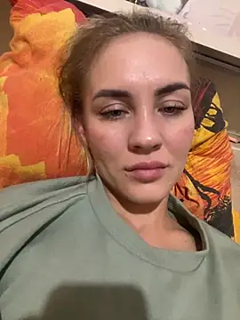 DreamGirl-777 online show from September 9, 2025, 5:01 pm