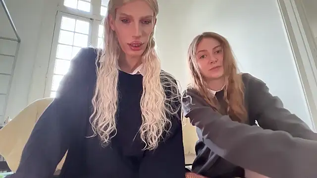Snapshot of AliceSnowCatt chatting on April 25, 2026, 2:25 pm AliceSnowCatt online show from April 25, 2026, 2:25 pm