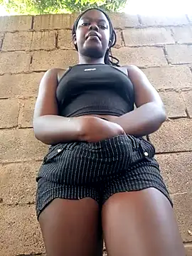 Snapshot of Sarie_sho chatting on October 25, 2025, 5:04 am Sarie sho online show from October 25, 2025, 5:04 am