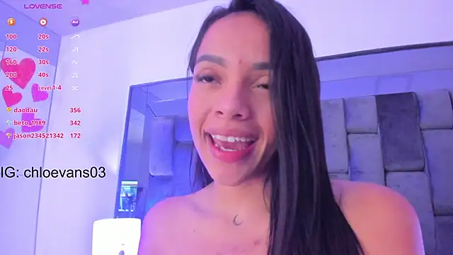 Chloe evans   online show from March 20, 2025, 11:38 am