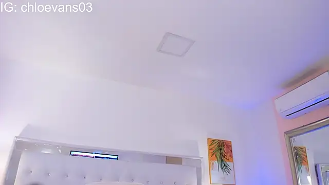 Chloe evans   online show from January 13, 2026, 11:26 am