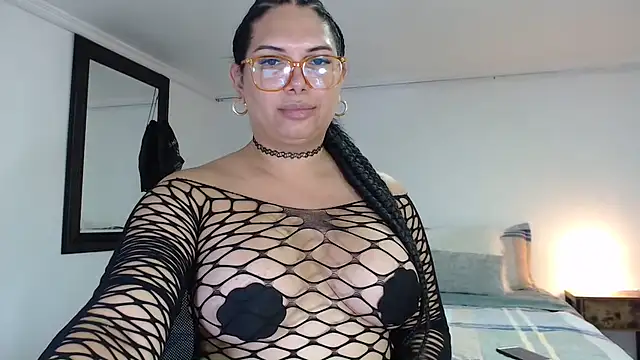 Snapshot of flowerdirtty chatting on November 2, 2025, 4:20 pm flowerdirtty online show from November 2, 2025, 4:20 pm