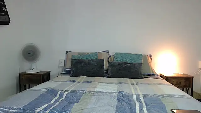 Snapshot of flowerdirtty chatting on November 26, 2025, 10:55 pm flowerdirtty online show from November 26, 2025, 10:55 pm